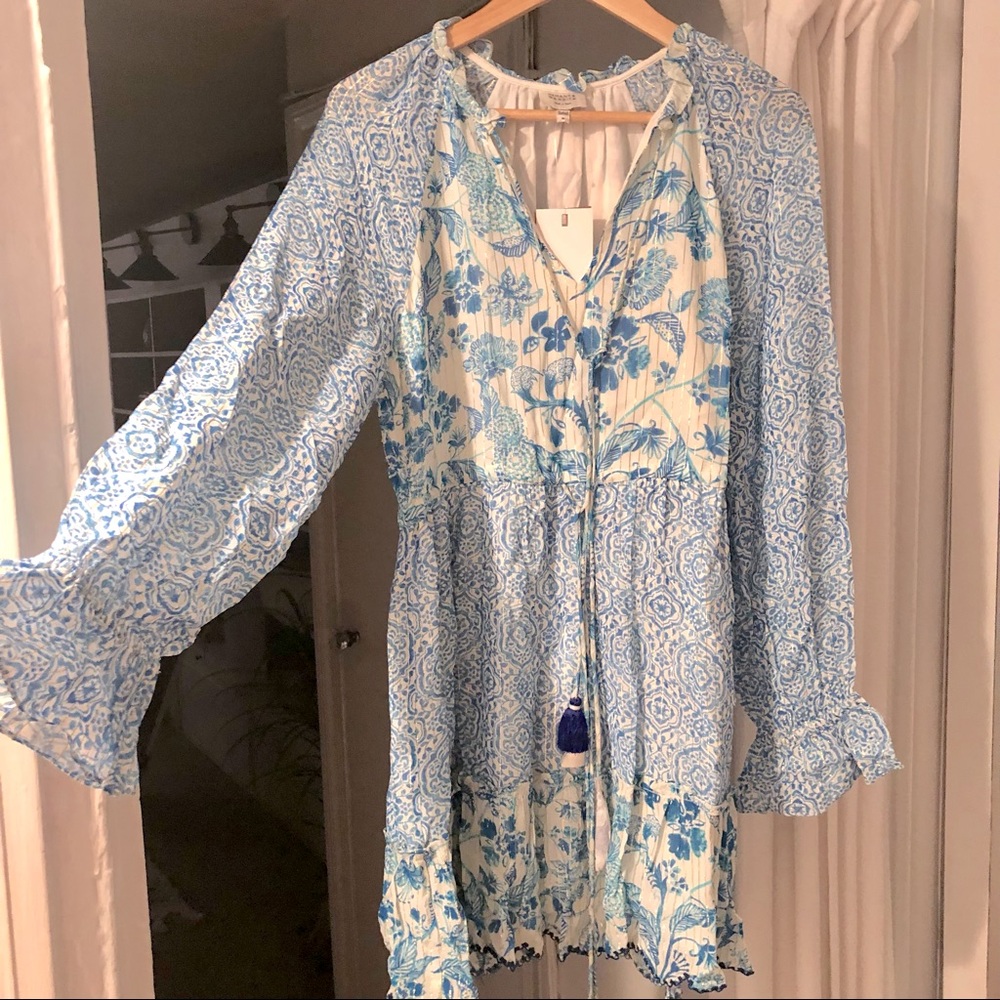 Hemant and Nandita Blue/White/Gold kaiyo dress M